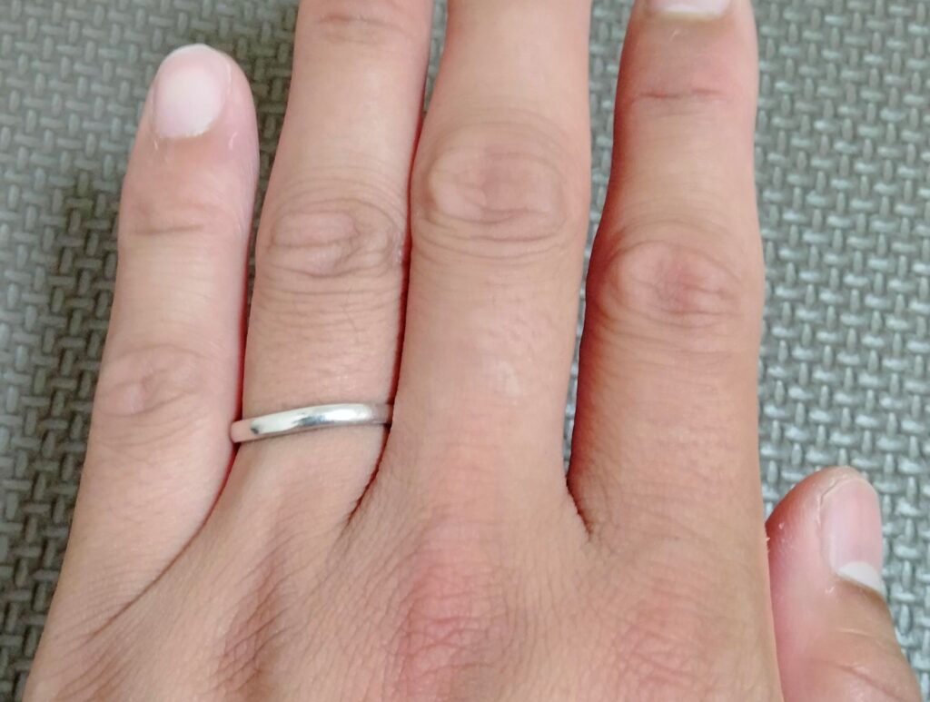 シルバーの結婚指輪1